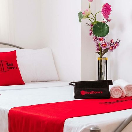 Reddoorz Premium @ Amaia Skies Avenida 마닐라 외부 사진