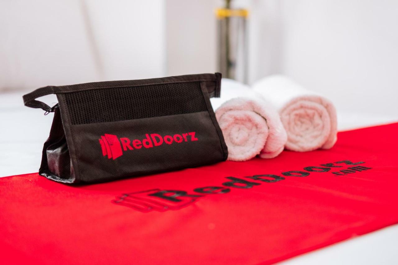 Reddoorz Premium @ Amaia Skies Avenida 마닐라 외부 사진